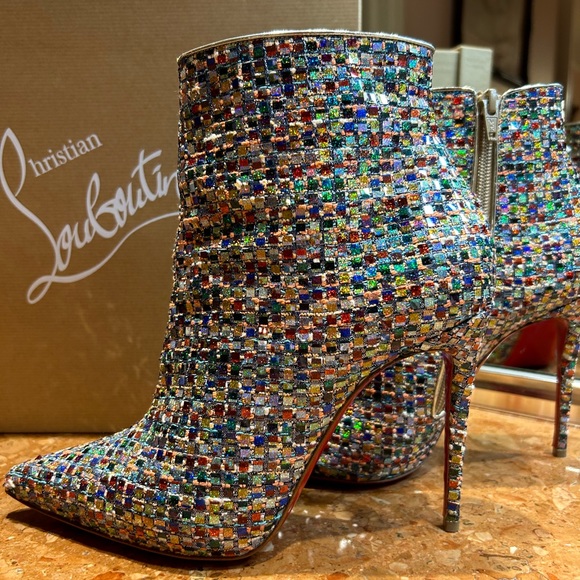 COPY - CHRISTIAN LOUBOUTIN HILLS - Picture 3 of 15